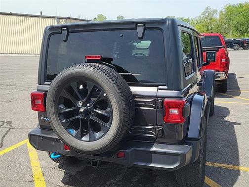 2022 Jeep Wrangler Unlimited 4xe Sahara