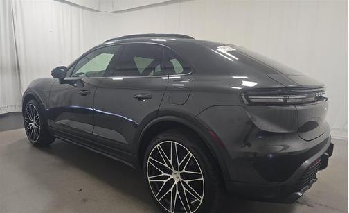 2024 Porsche Macan 4