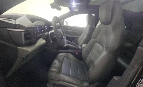 2024 Porsche Macan 4