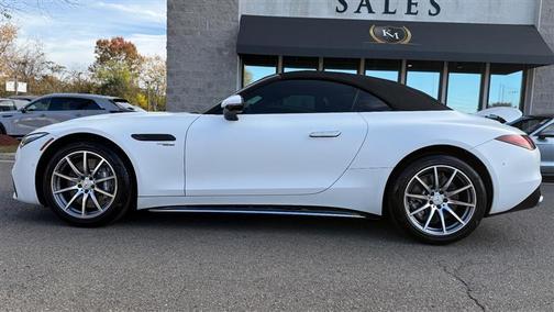 2023 Mercedes-Benz AMG SL 43 Base