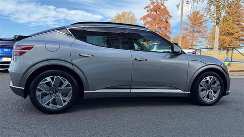 2024 Genesis GV60 Standard