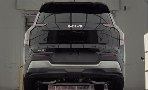 2024 Kia EV9 Light Long Range