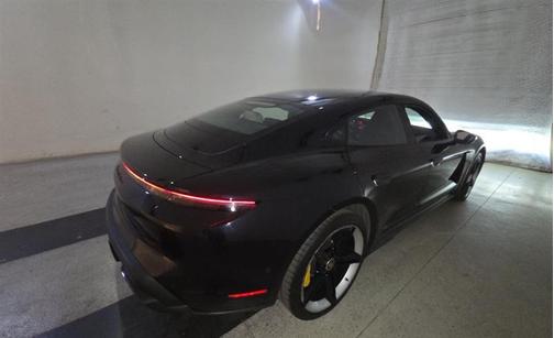 2023 Porsche Taycan Turbo