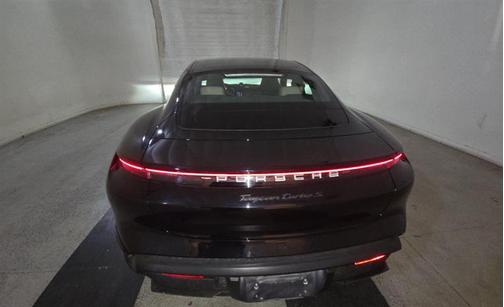 2023 Porsche Taycan Turbo