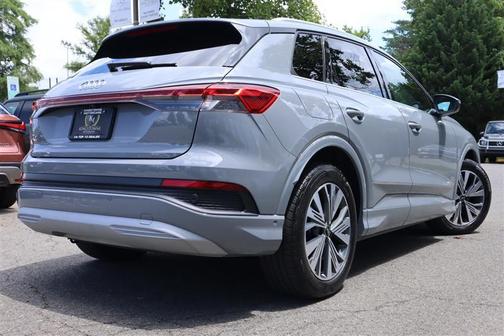 2024 Audi Q4 e-tron 40 Premium Plus