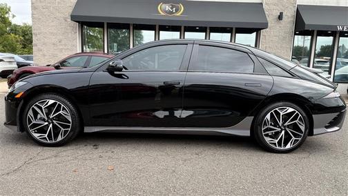 2024 Hyundai IONIQ 6 SEL
