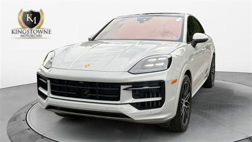 Chalk 2025 Porsche Cayenne S
