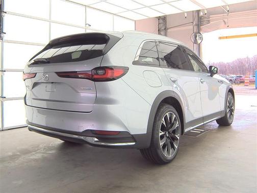 2024 Mazda CX-90 PHEV Premium Plus