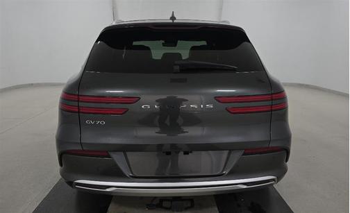 2023 Genesis Electrified GV70 Advanced