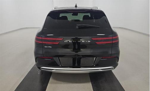 2024 Genesis Electrified GV70 Advanced