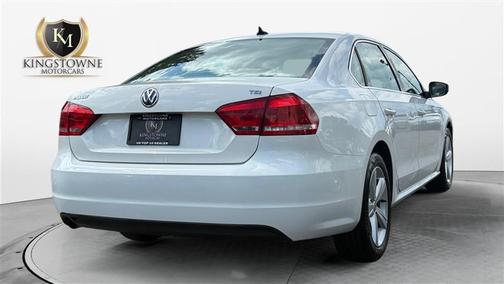 Candy White 2015 Volkswagen Passat 1.8T