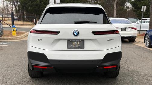 2025 BMW iX xDrive50