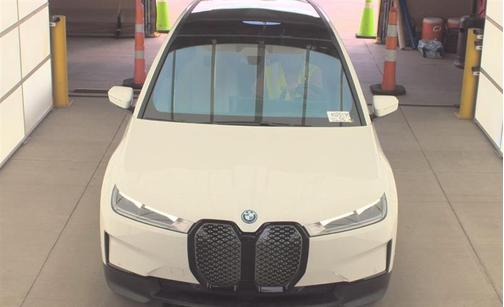 2025 BMW iX xDrive50