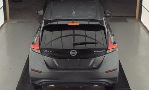 2022 Nissan Leaf SV PLUS