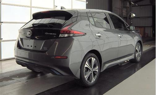 2022 Nissan Leaf SV PLUS