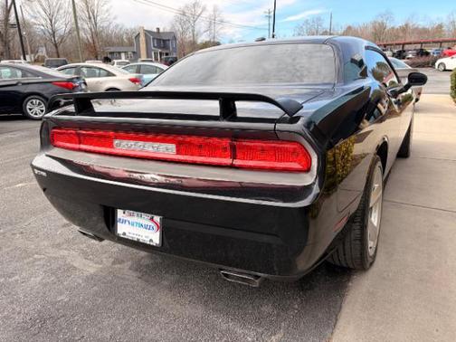 2012 Dodge Challenger SXT