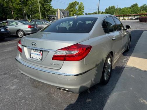 2013 Hyundai Genesis 3.8