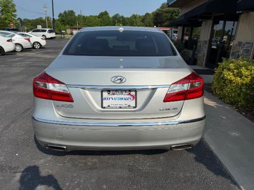2013 Hyundai Genesis 3.8