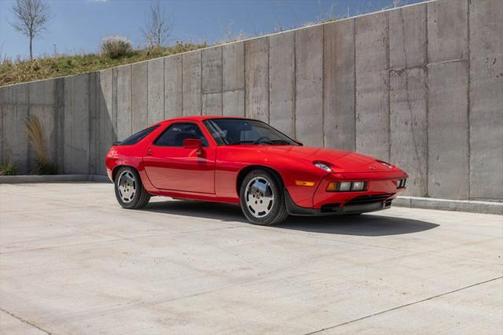 1984 Porsche 928 S