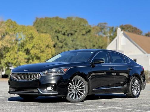 2019 Kia Cadenza Premium