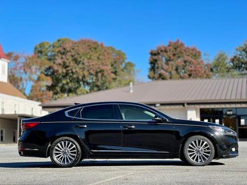 2019 Kia Cadenza Premium