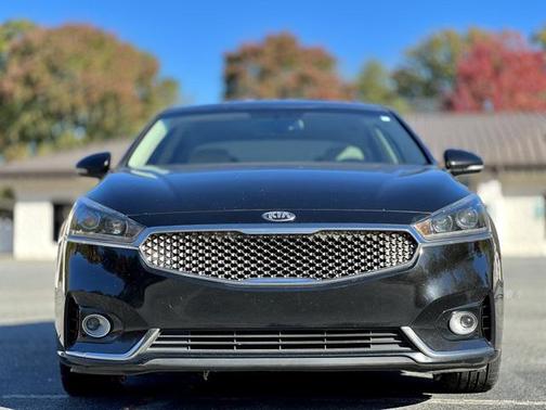 2019 Kia Cadenza Premium