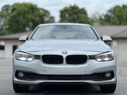 Glacier Silver Metallic 2016 BMW 320 i