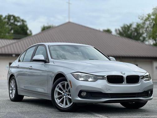 Glacier Silver Metallic 2016 BMW 320 i