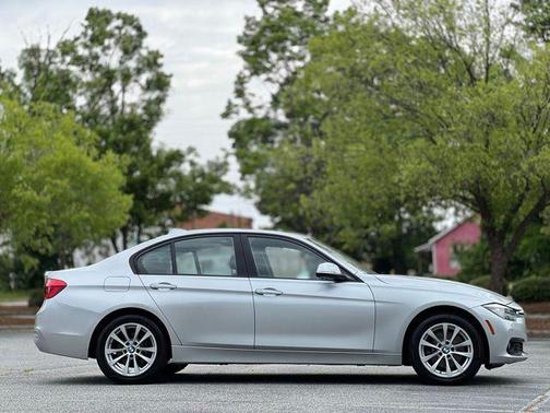 Glacier Silver Metallic 2016 BMW 320 i