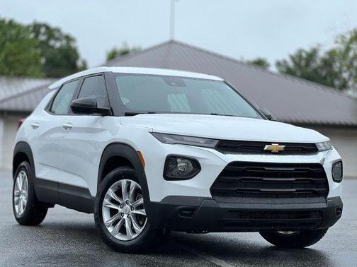 Summit White 2021 Chevrolet Trailblazer LS