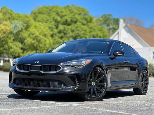 Aurora Black 2018 Kia Stinger Premium