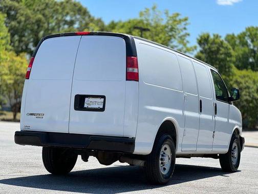 Summit White 2016 Chevrolet Express 2500 Work Van