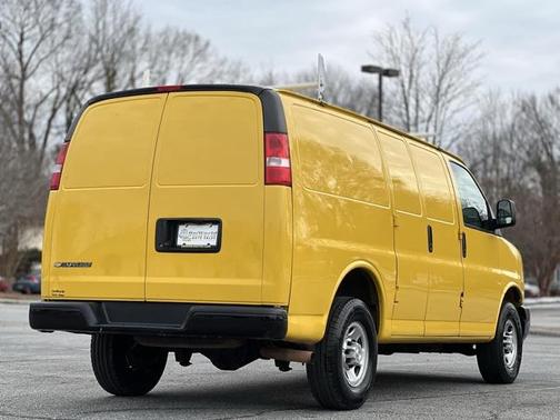 2021 Chevrolet Express 2500 RWD 2500 Regular Wheelbase WT