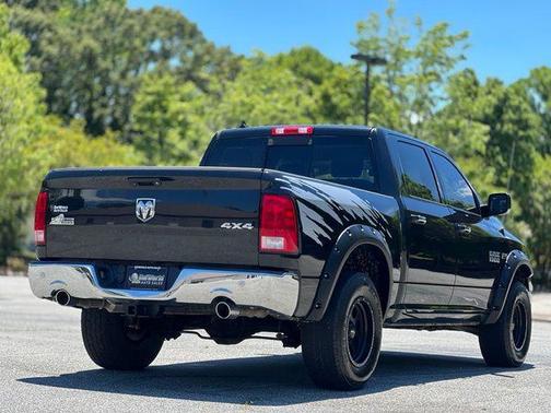 Brilliant Black Crystal Pearlcoat 2018 RAM 1500 Big Horn