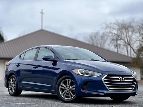 2017 Hyundai ELANTRA SE