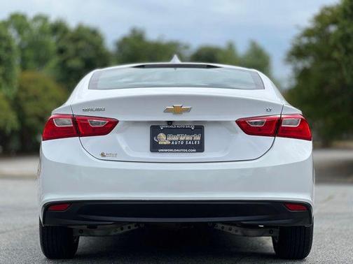 Summit White 2023 Chevrolet Malibu FWD 1LT