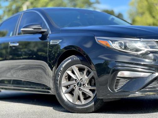 2020 Kia Optima LX