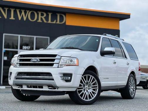 White Platinum Metallic Tri-Coat 2017 Ford Expedition Platinum