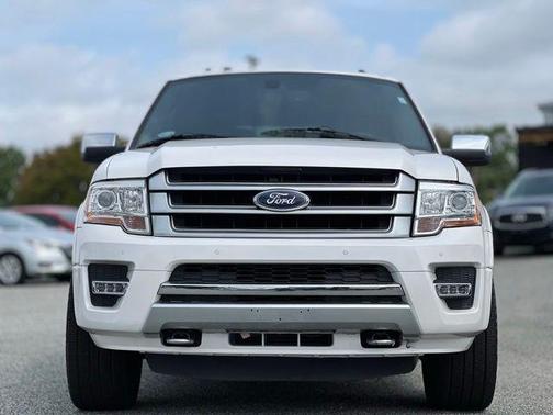 White Platinum Metallic Tri-Coat 2017 Ford Expedition Platinum