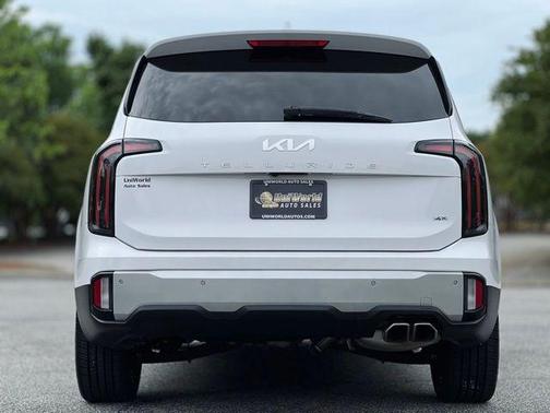 Glacial White Pearl 2023 Kia Telluride EX