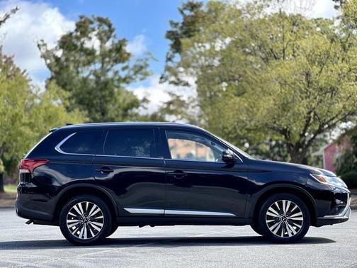2020 Mitsubishi Outlander SEL