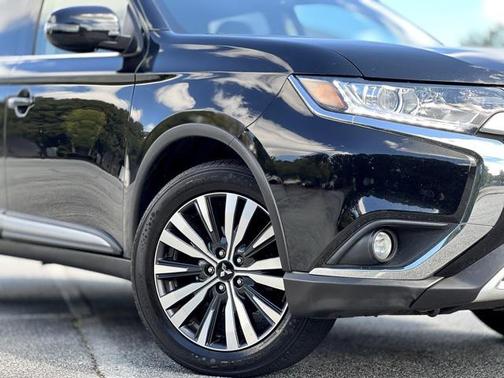 2020 Mitsubishi Outlander SEL