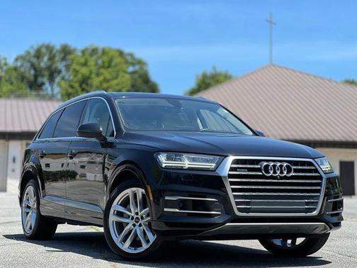 Orca Black Metallic 2018 Audi Q7 3.0T Prestige
