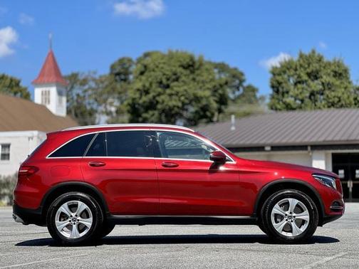 2018 Mercedes-Benz GLC 300 Base