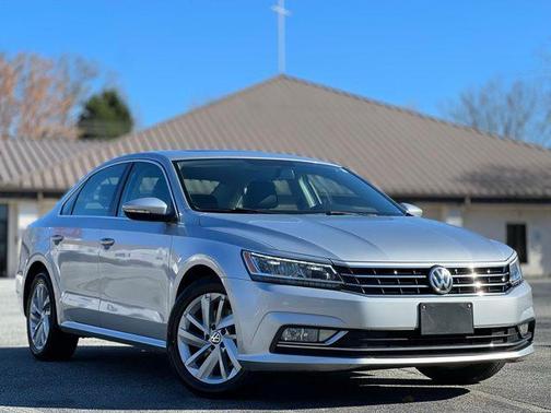 Reflex Silver Metallic 2018 Volkswagen Passat