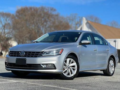 Reflex Silver Metallic 2018 Volkswagen Passat