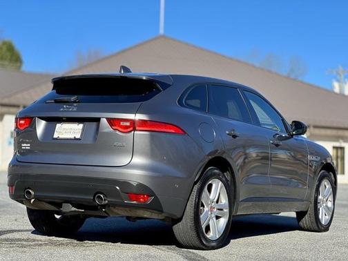 2017 Jaguar F-PACE 35t R-Sport