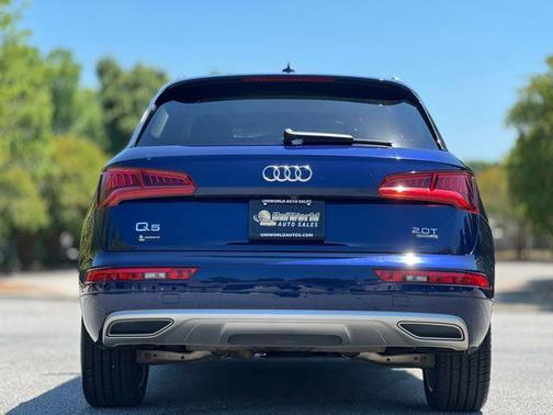 Blue Metallic 2018 Audi Q5 2.0T Tech Premium