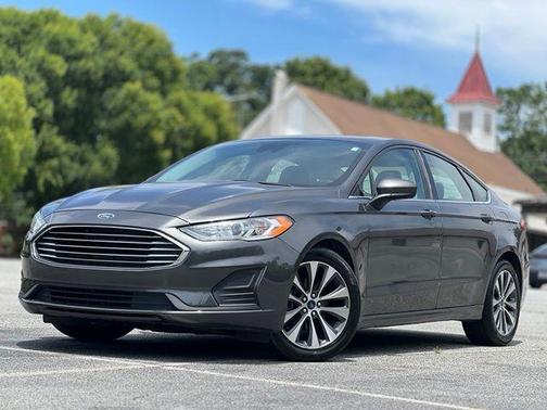 Magnetic 2019 Ford Fusion SE