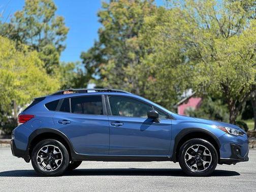 Quartz Blue Pearl 2019 Subaru Crosstrek 2.0i